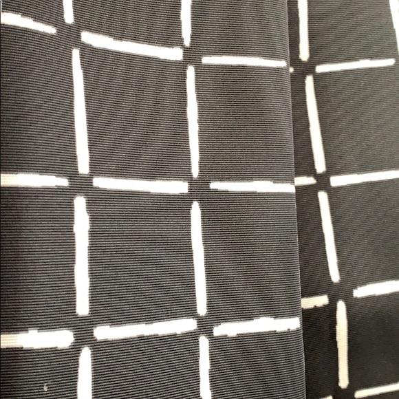 REMOVING ITEM FROM POSH ON APRIL 30 
High Waisted Skirt - Picture 4 of 4